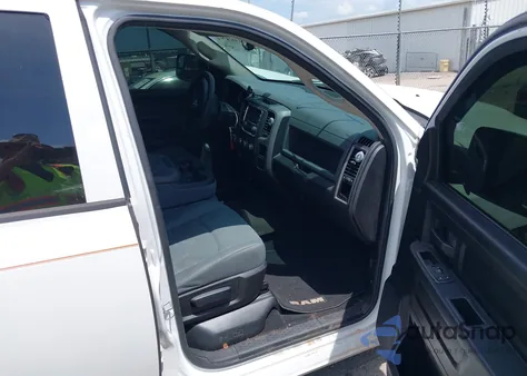 2014 Ram 1500 Tradesman из США, поврежденный, VIN 1C6RR6FG2ES101001